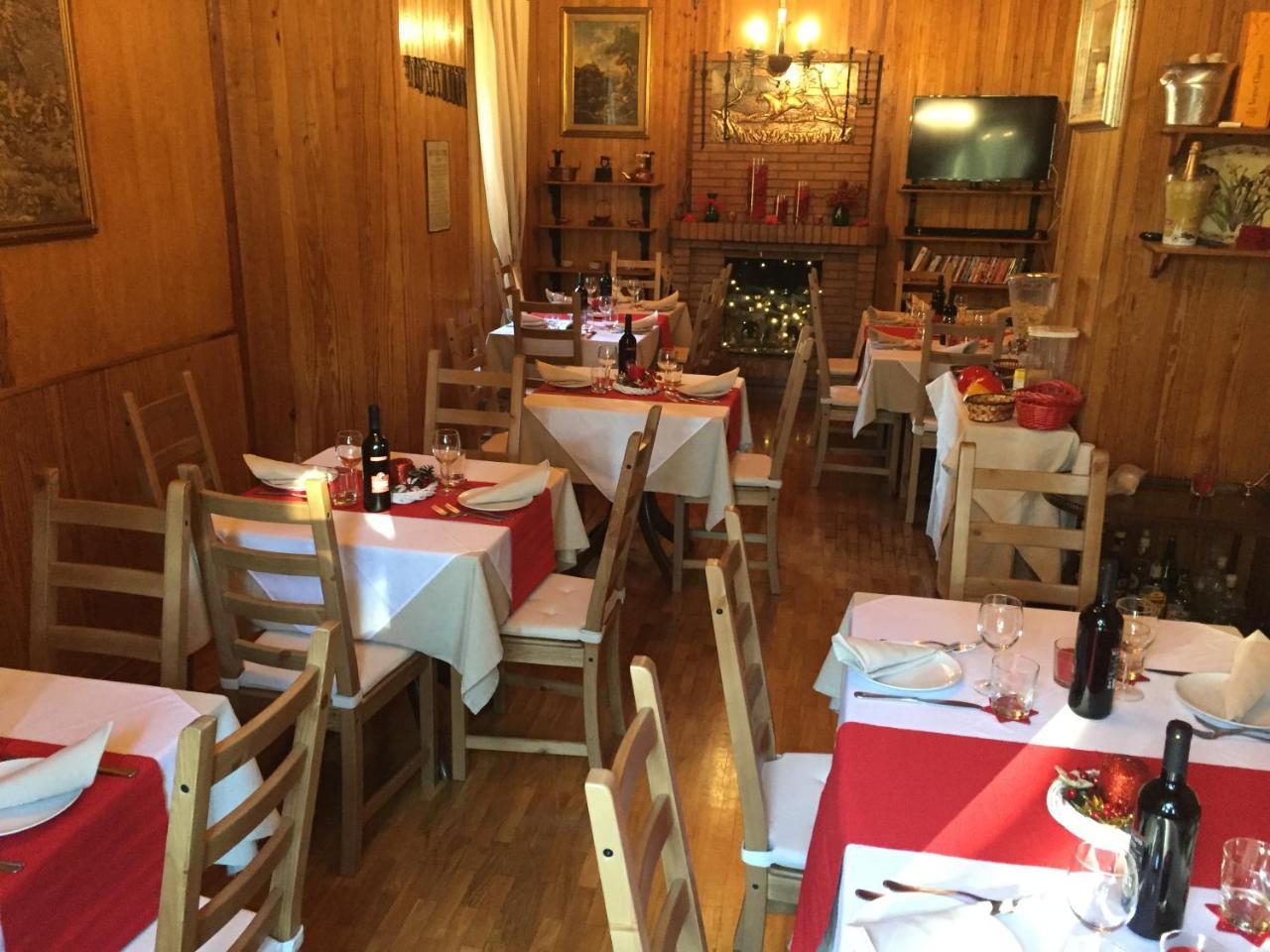 Villa Dei Pini Pescasseroli Bagian luar foto