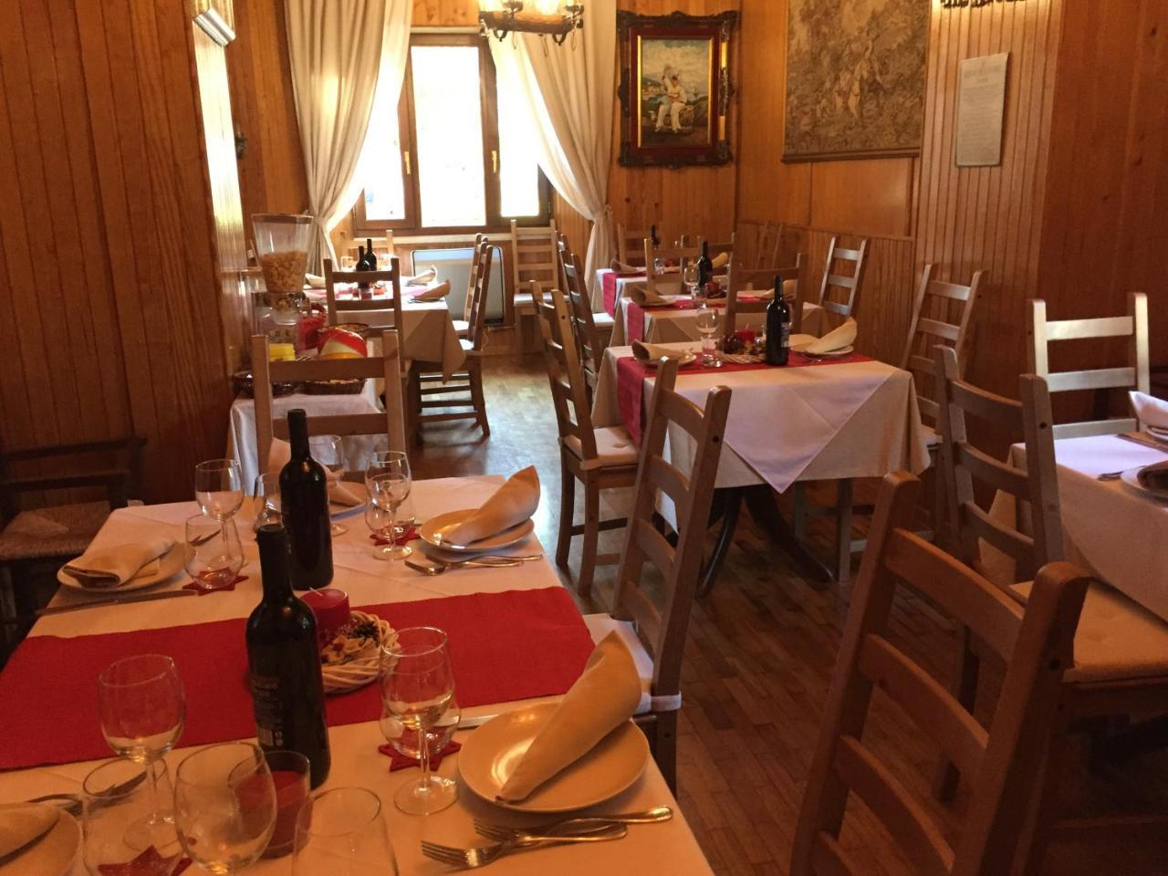 Villa Dei Pini Pescasseroli Bagian luar foto