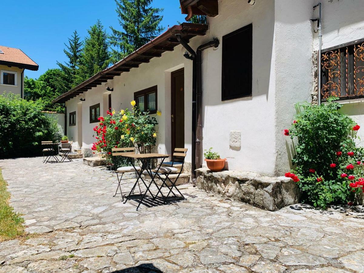 Villa Dei Pini Pescasseroli Bagian luar foto